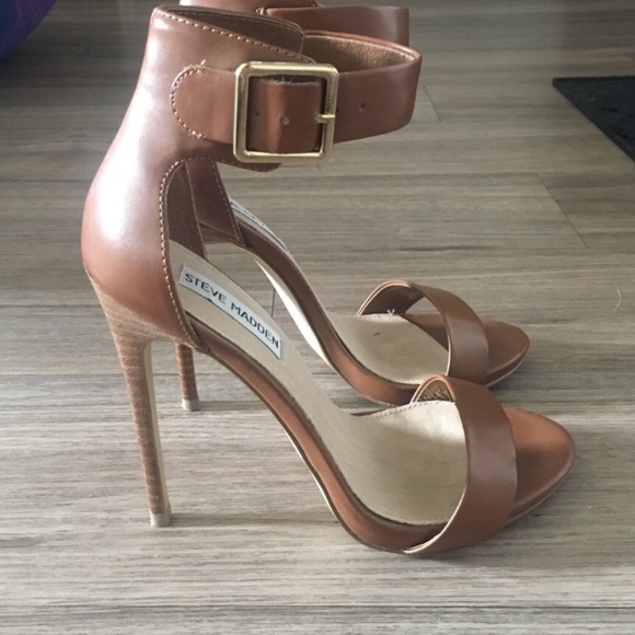 steve madden leather heels - Picture 2 of 3